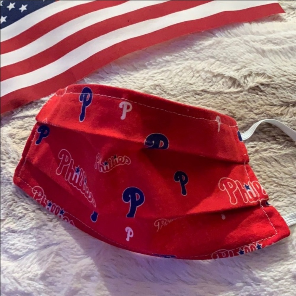 PROTECTIVE FACE MASK